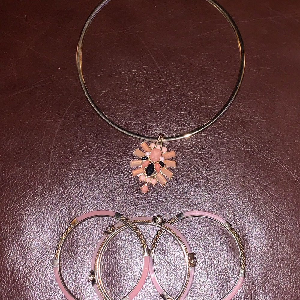 NEW YORK & COMPANY CHOKER NECKLACE  BRACELET SET